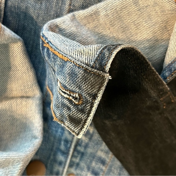 J Brand Women’s Distressed Bowie Jean Jacket Size S $498 - Picture 10 of 15